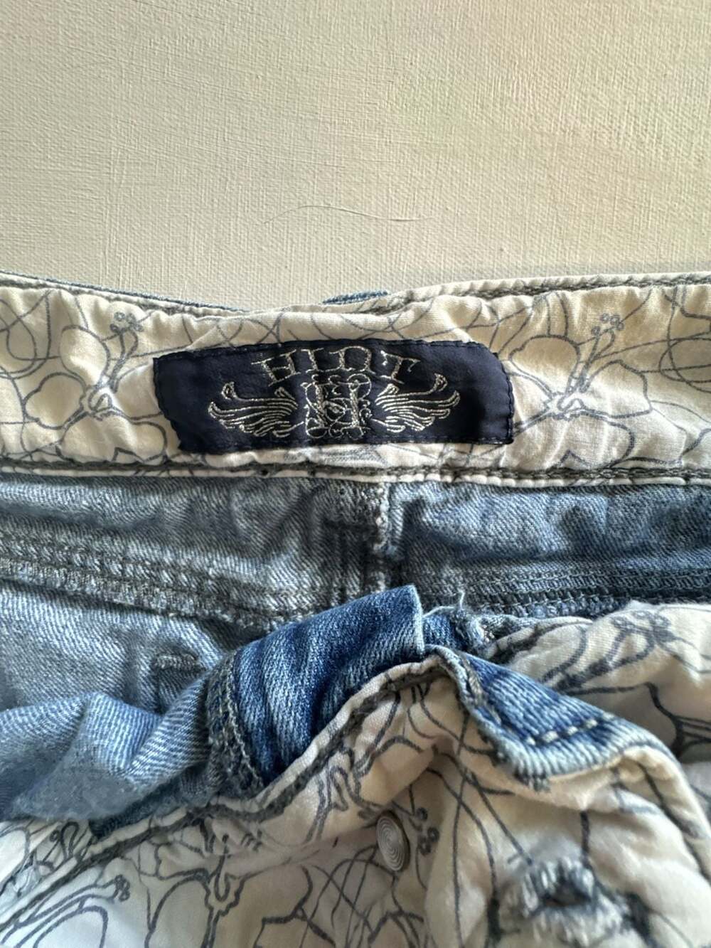 Hint Jeans Distressed Denim Mini Skirt with Floral Print Lining Size 9